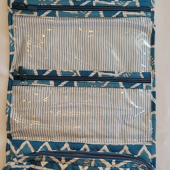 Seabird Toiletry Bag - Picture 5 of 8